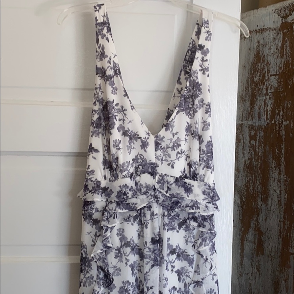 Gorgeous for a wedding! Floor length dress